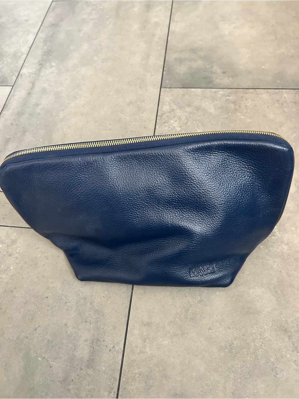 KUSSHI Signature navy blue leather make up bag cosmetic